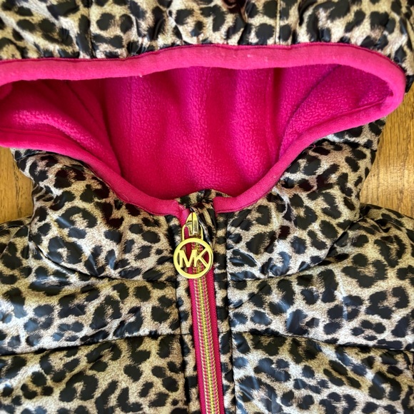 MICHAEL KORS BABY LEOPARD PRINT ZIP UP SNOWSUIT OUTFIT SIZE 0/6 MONTHS - Picture 5 of 6